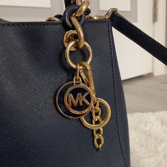 Michael Kors bag - Picture 4 of 8